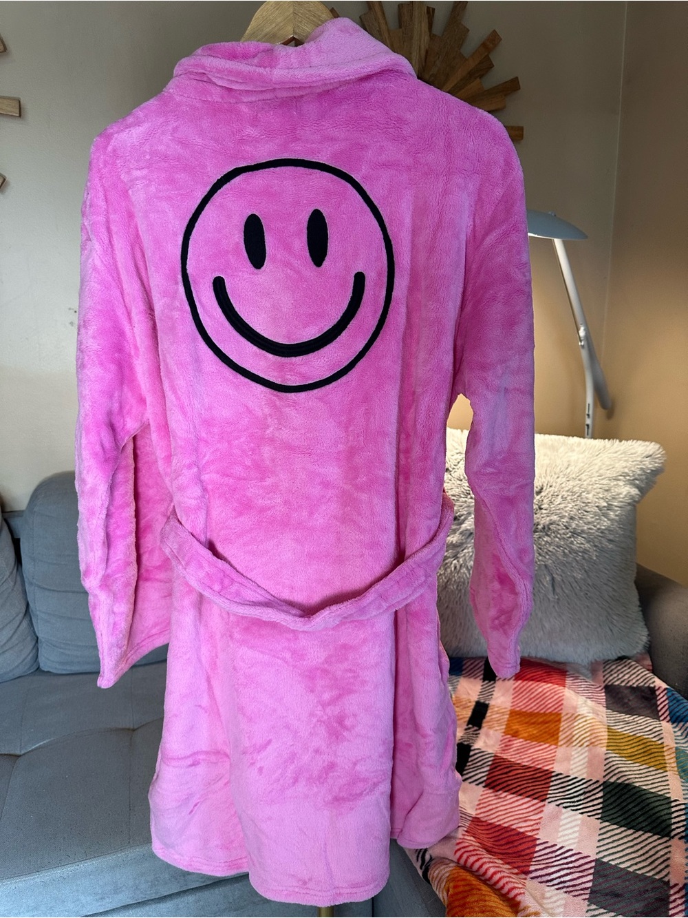 PINK Victoria's Secret Hot Pink Plush Robe with Black Smiley Back NWT